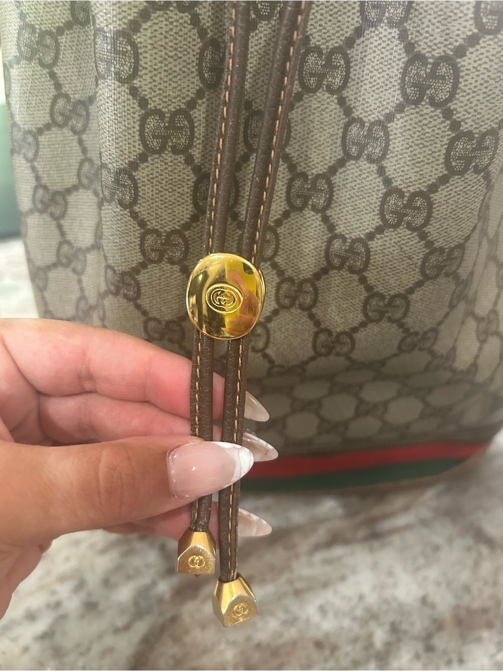 Authentic Gucci brown monogram coated canvas bucket bag - Picture 14 of 15